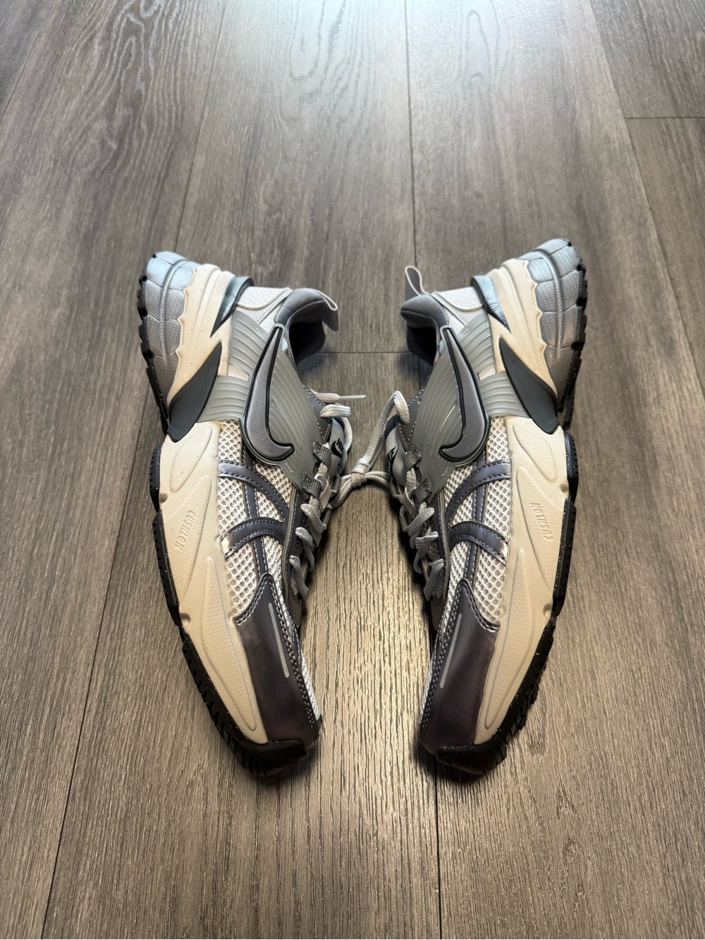 Nike V2K Run Pure Platinum Wolf Grey Women's FD0736-003 New